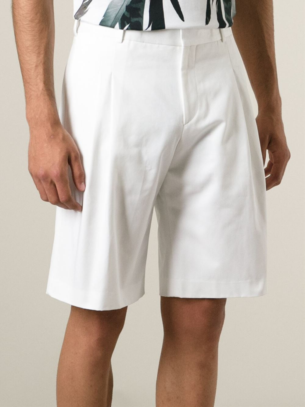 white chino shorts for men