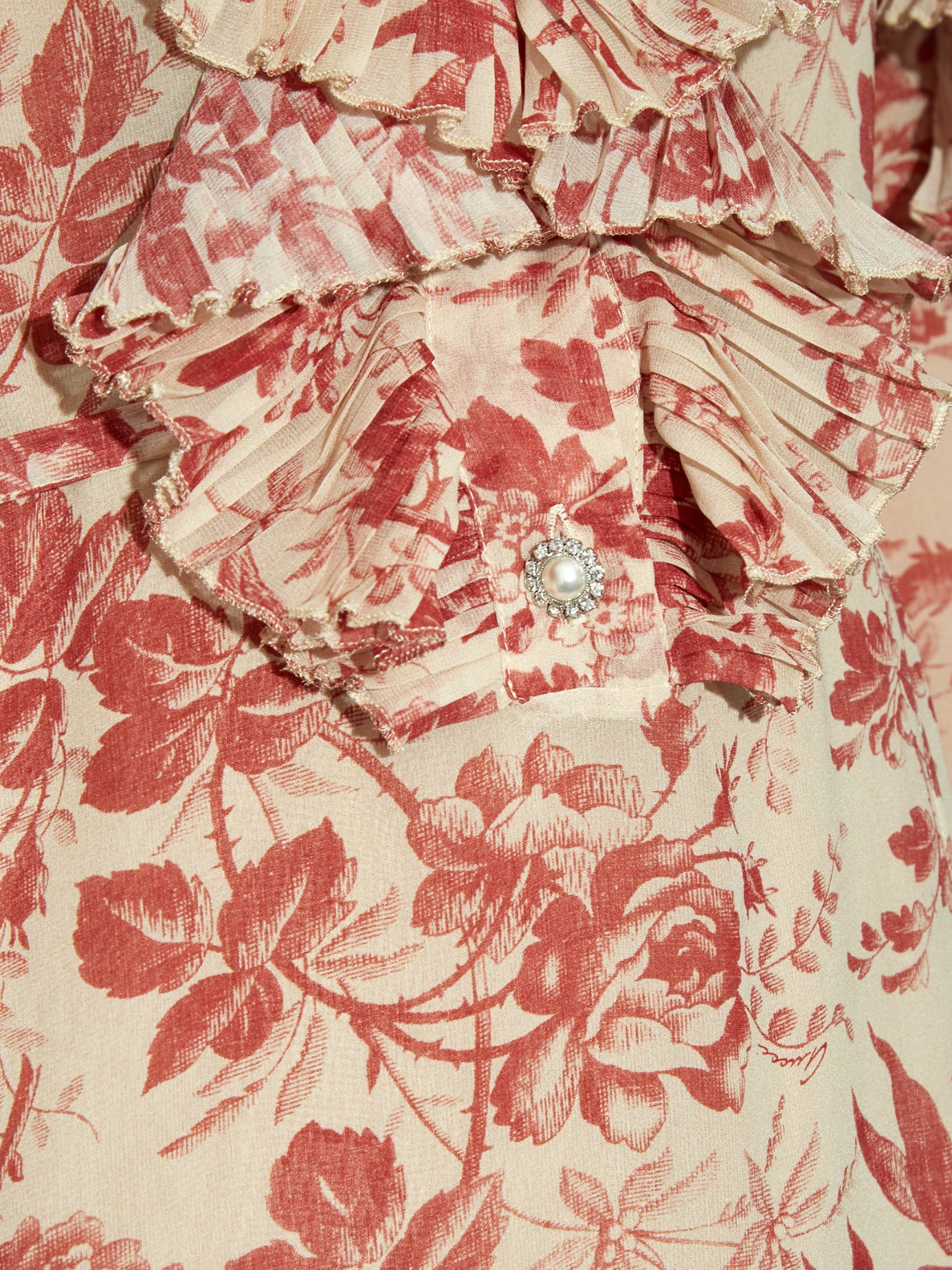 lyst gucci herbarium print georgette gown in pink lyst gucci herbarium print georgette gown in pink
