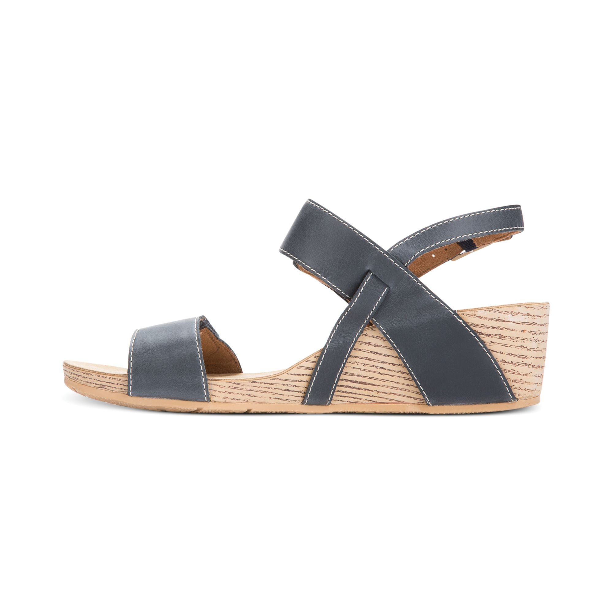 Clarks Alto Disco Platform Wedge Sandals in Blue (Admiral Blue) | Lyst