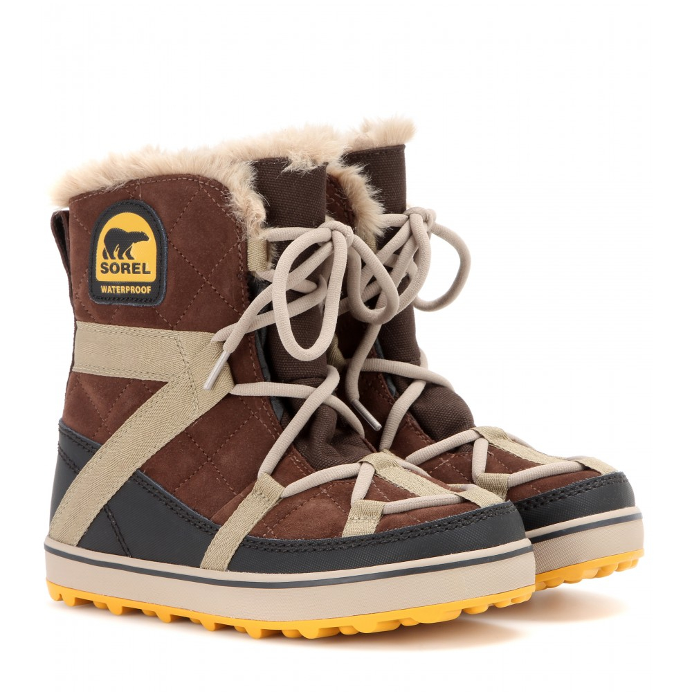 sorel glacy explorer boot