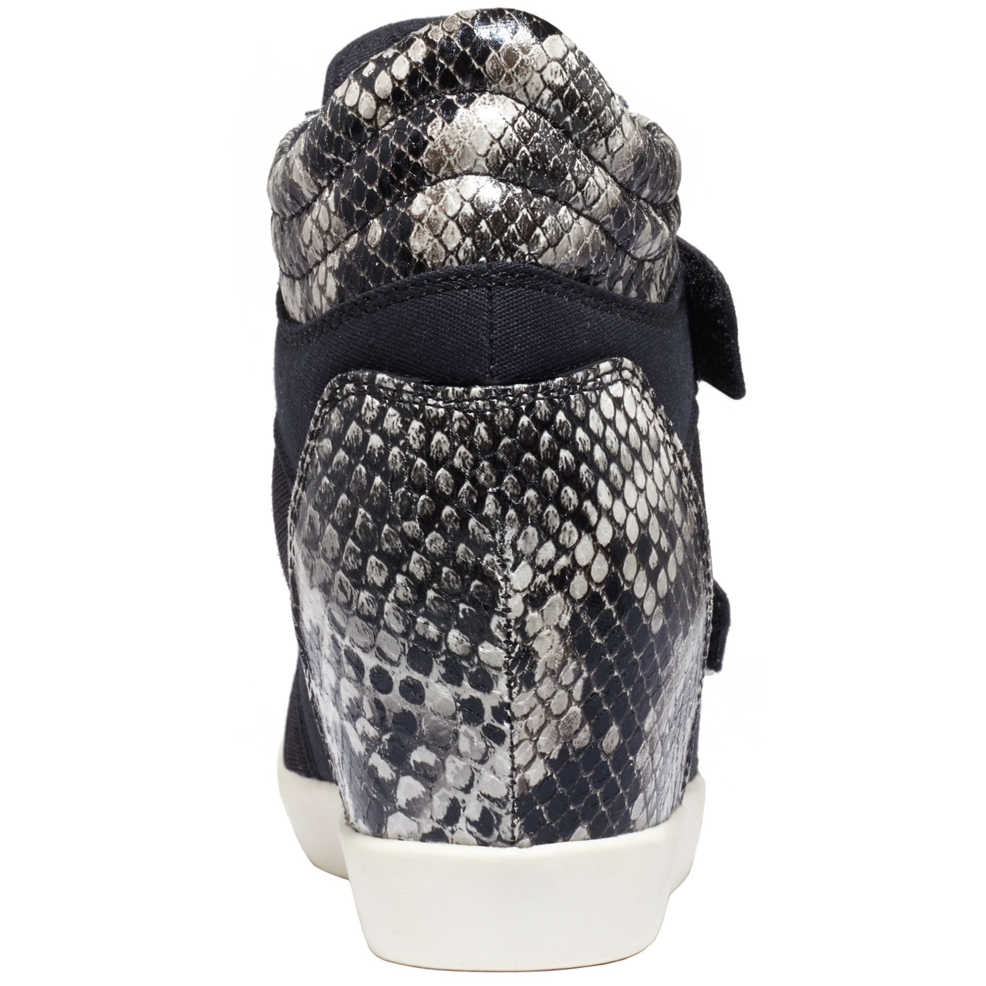 guess wedge trainers