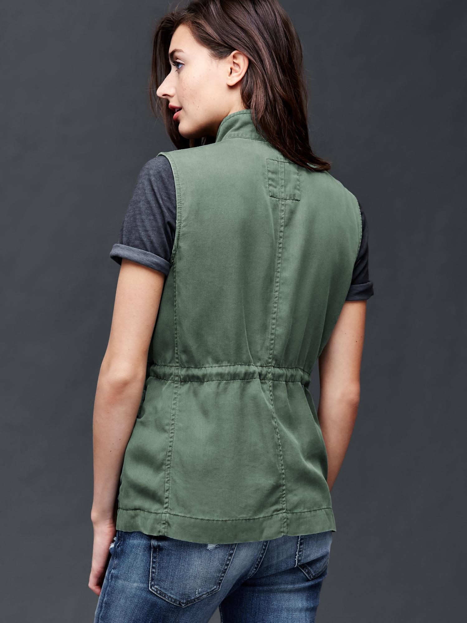 Lyst Gap Tencel®utility Vest In Green 