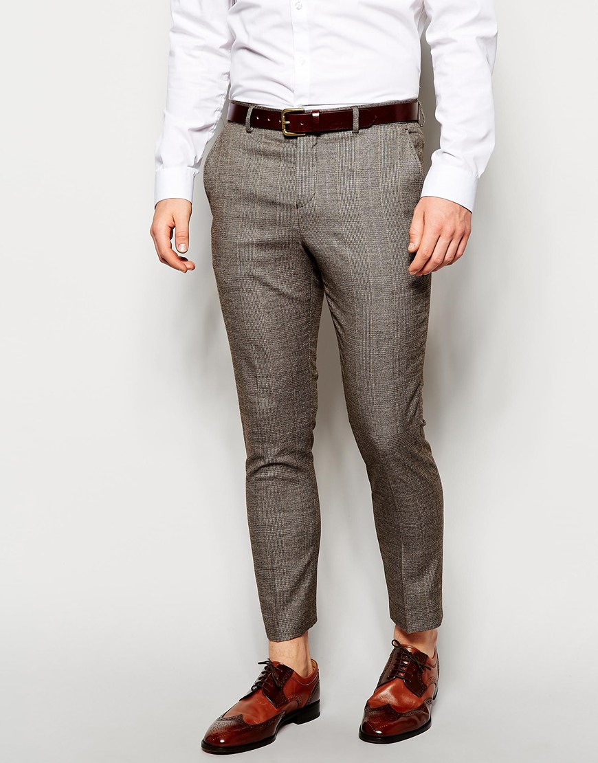 Square up, dude! Pull off the check print trend like a pro with boohooMAN's selection of checked trousers and checkered jackets. Shop the range today!