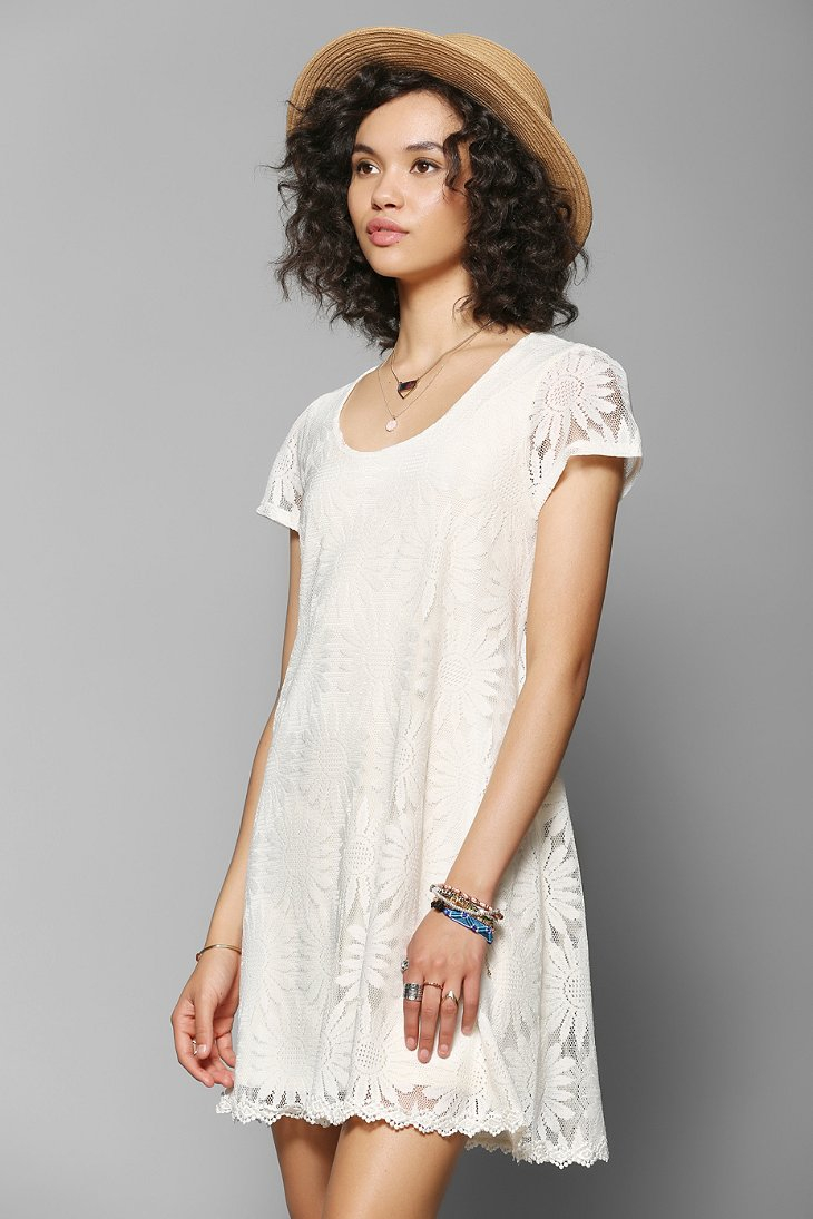 Kimchi Blue Knit Floral Lace Trapeze Dress in White (IVORY) | Lyst