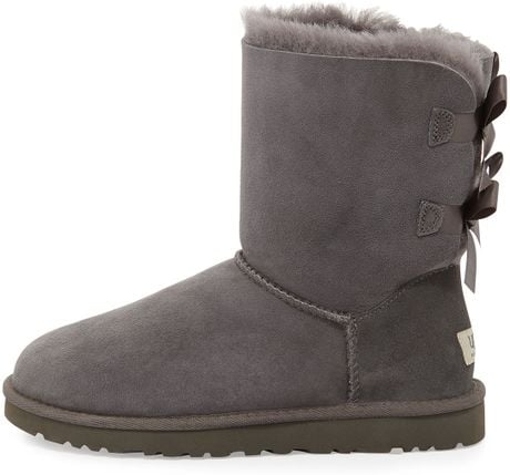 Ugg Bailey Bow-Back Short Boot in Gray (GREY) | Lyst