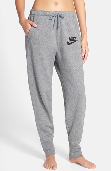 womens nike joggers on sale