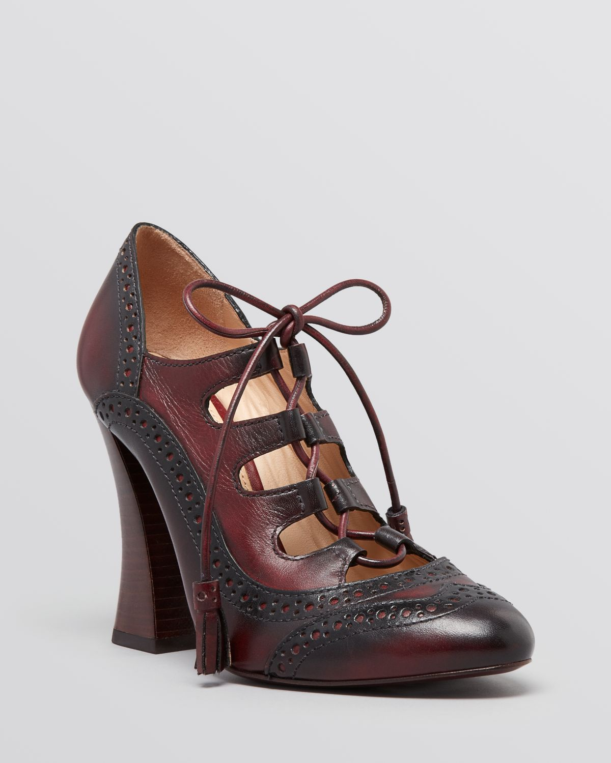 tory burch red pumps
