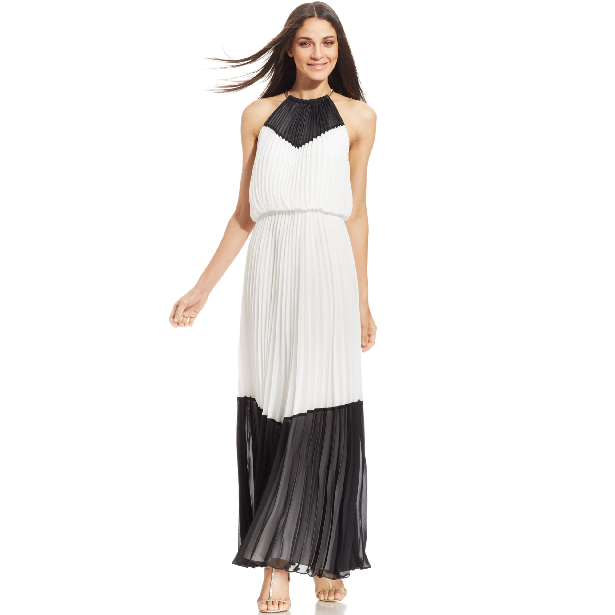 Xscape Pleated Colorblock Blouson Gown in Black (Black/Ivory) | Lyst