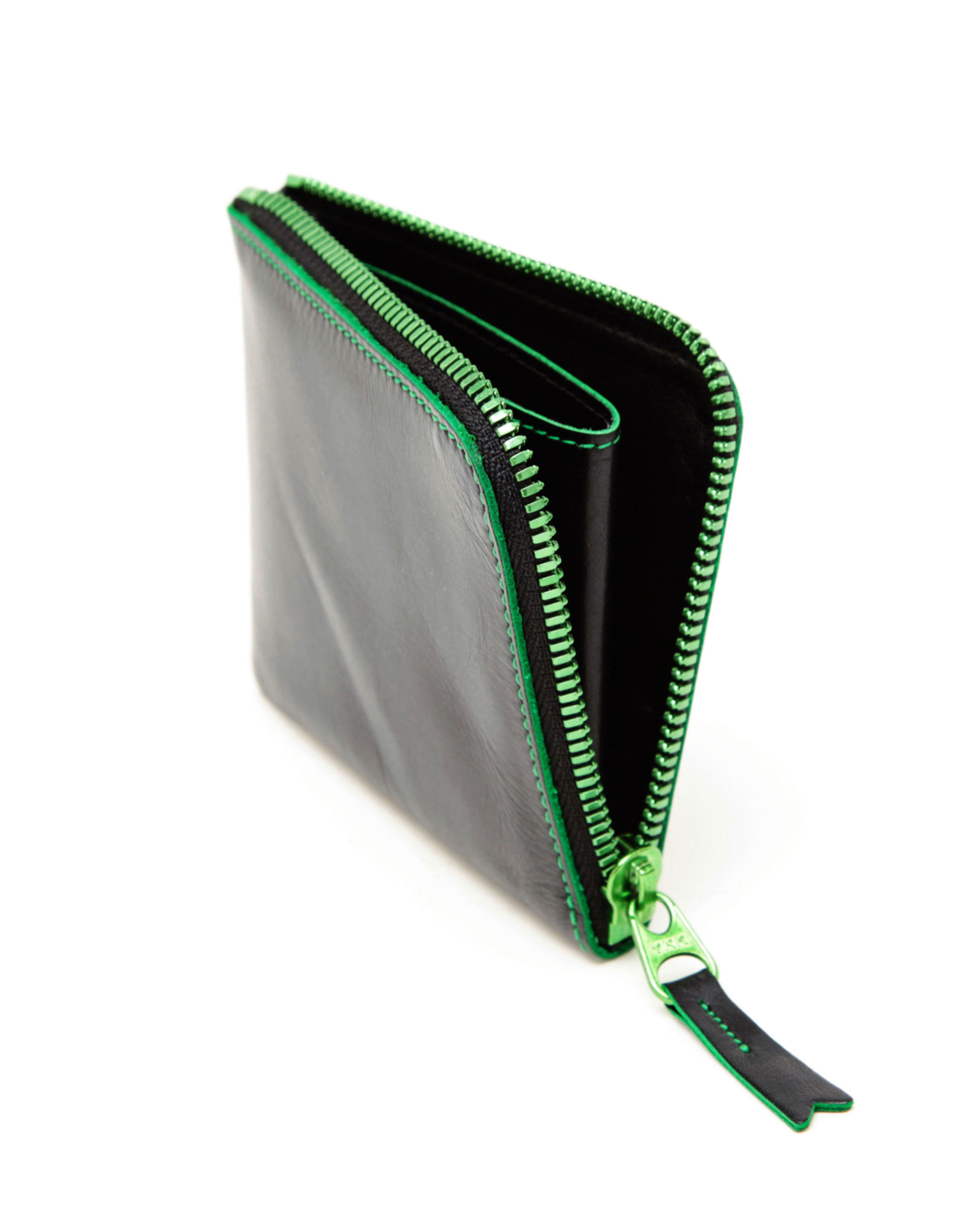 Lyst - Comme Des Garçons Contrasting Zip Leather Card Wallet in Green