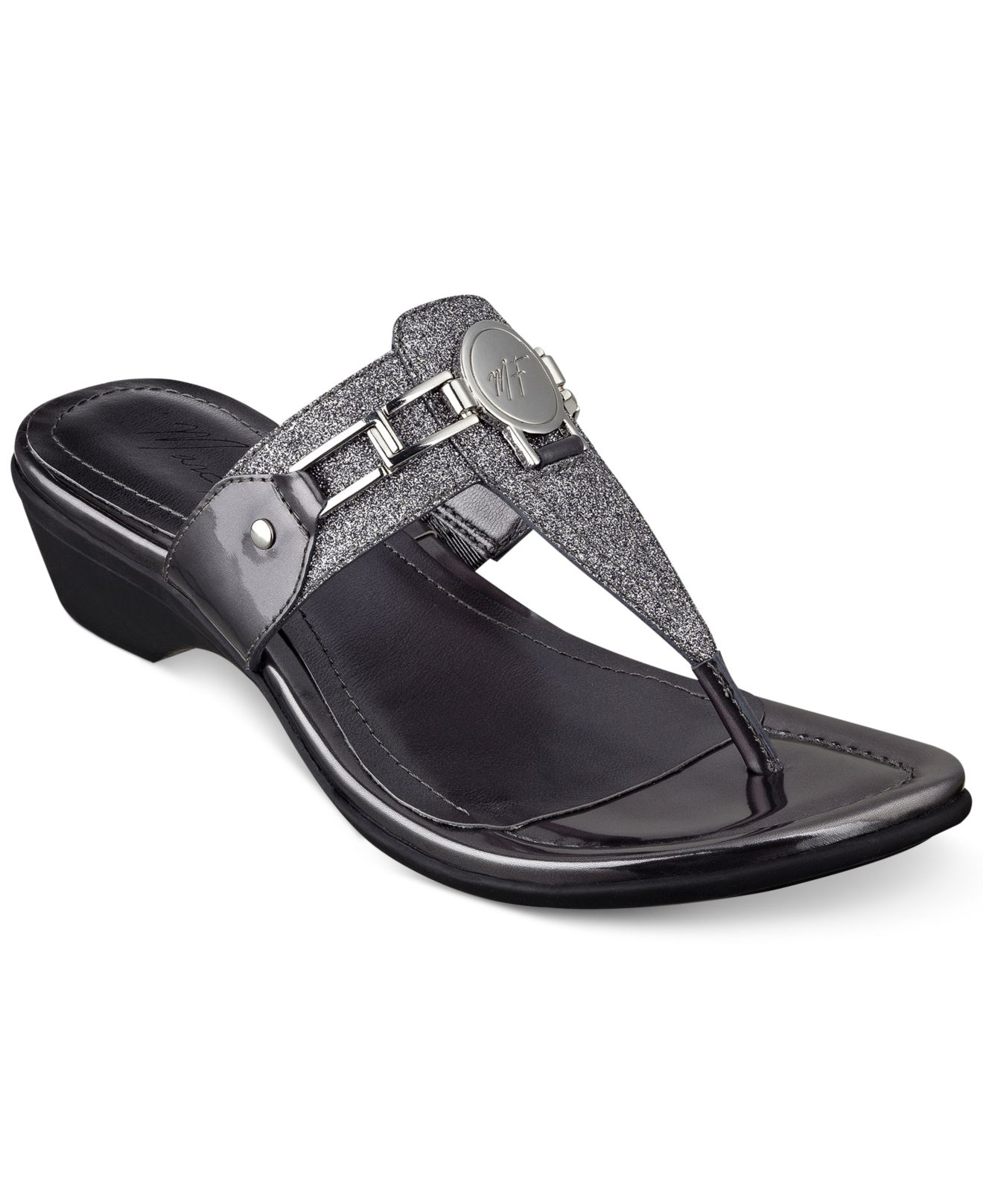 Marc fisher Amina Thong Sandals in Metallic Lyst