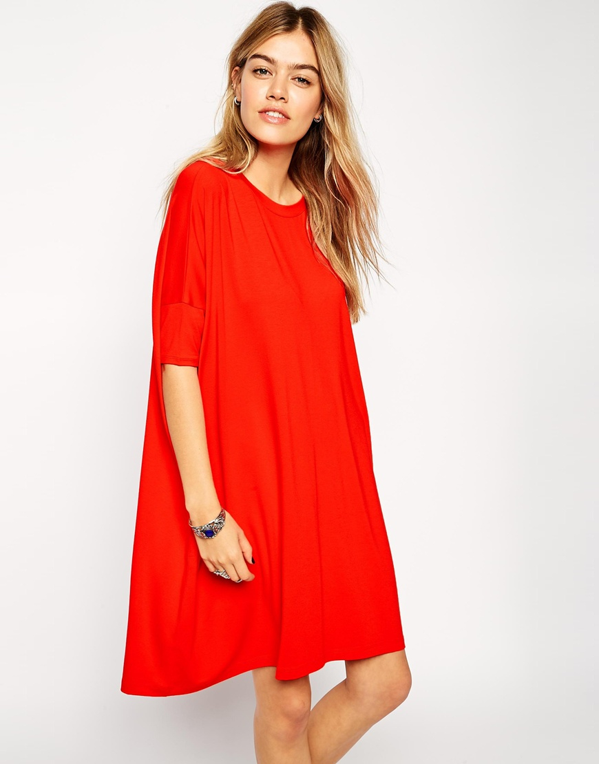 Red tee dress