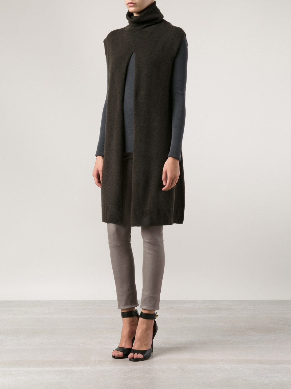 the row vest