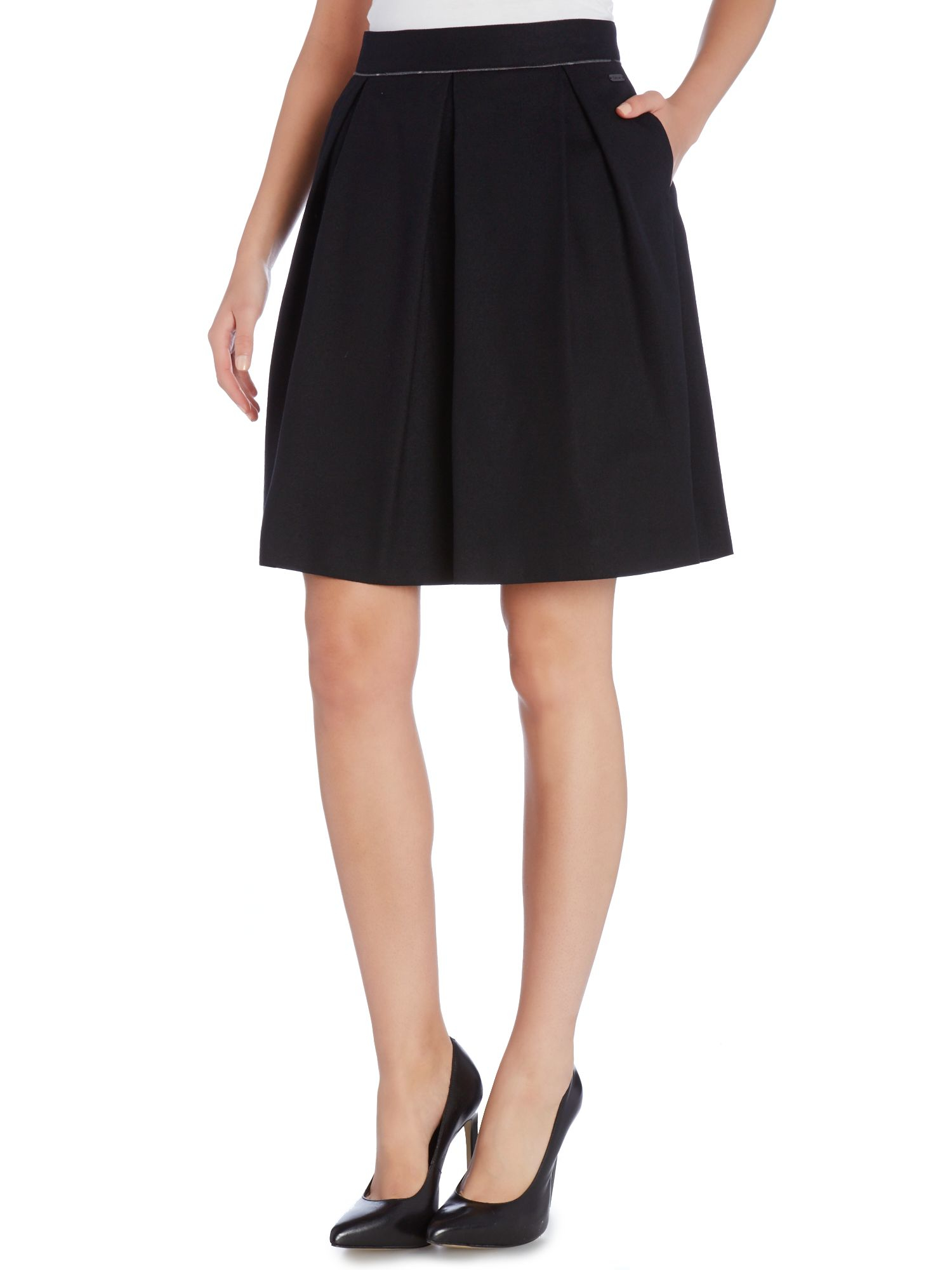 Barbour Nebit Wool Flannel Pleated Skirt in Black | Lyst