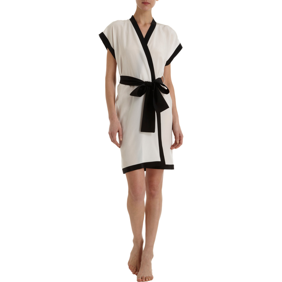 Fleur du mal Shortsleeve Kimono Robe in Black Lyst