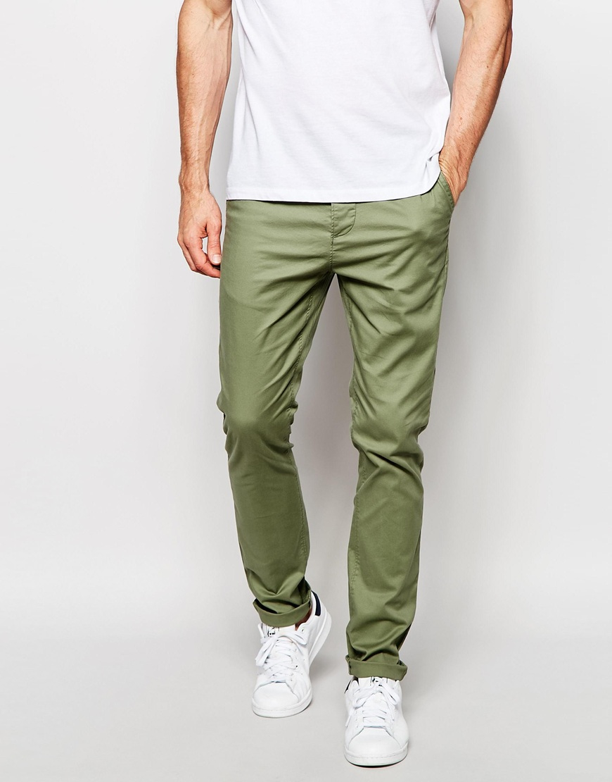 Light khaki pants