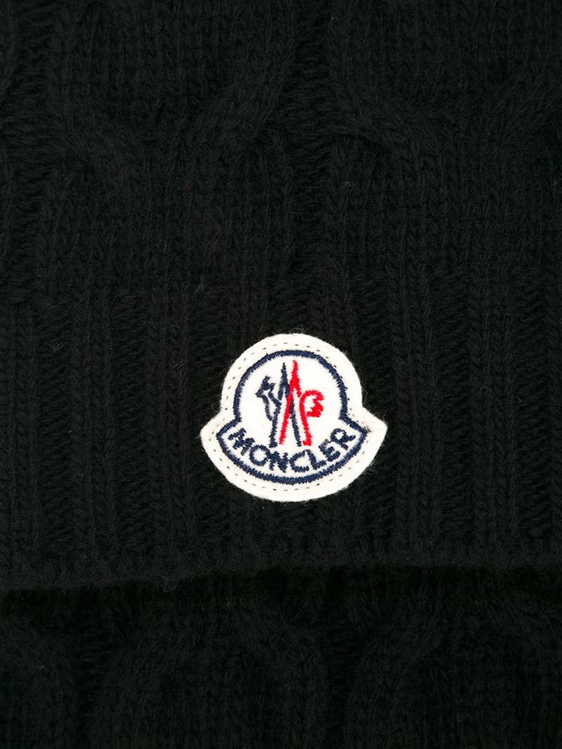 moncler sign moncler sign