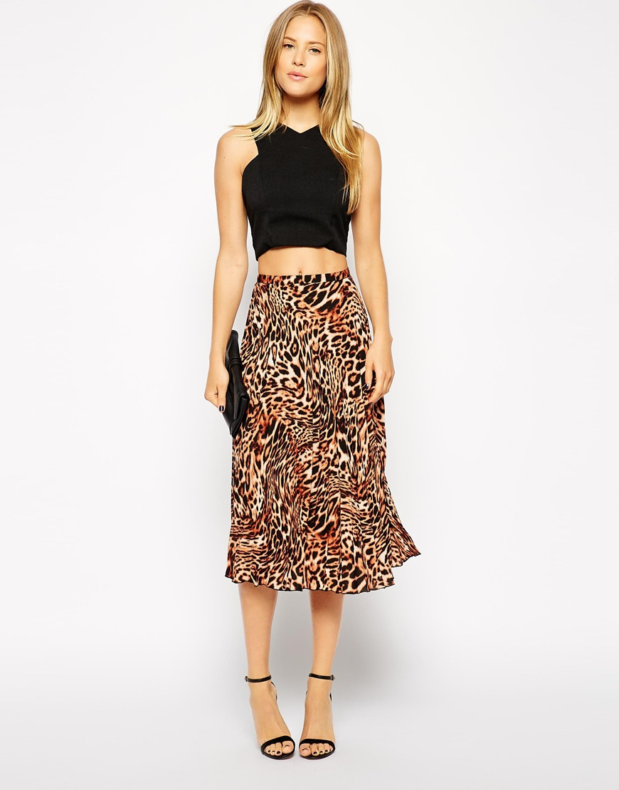 Леопардовая юбка миди с чем носить