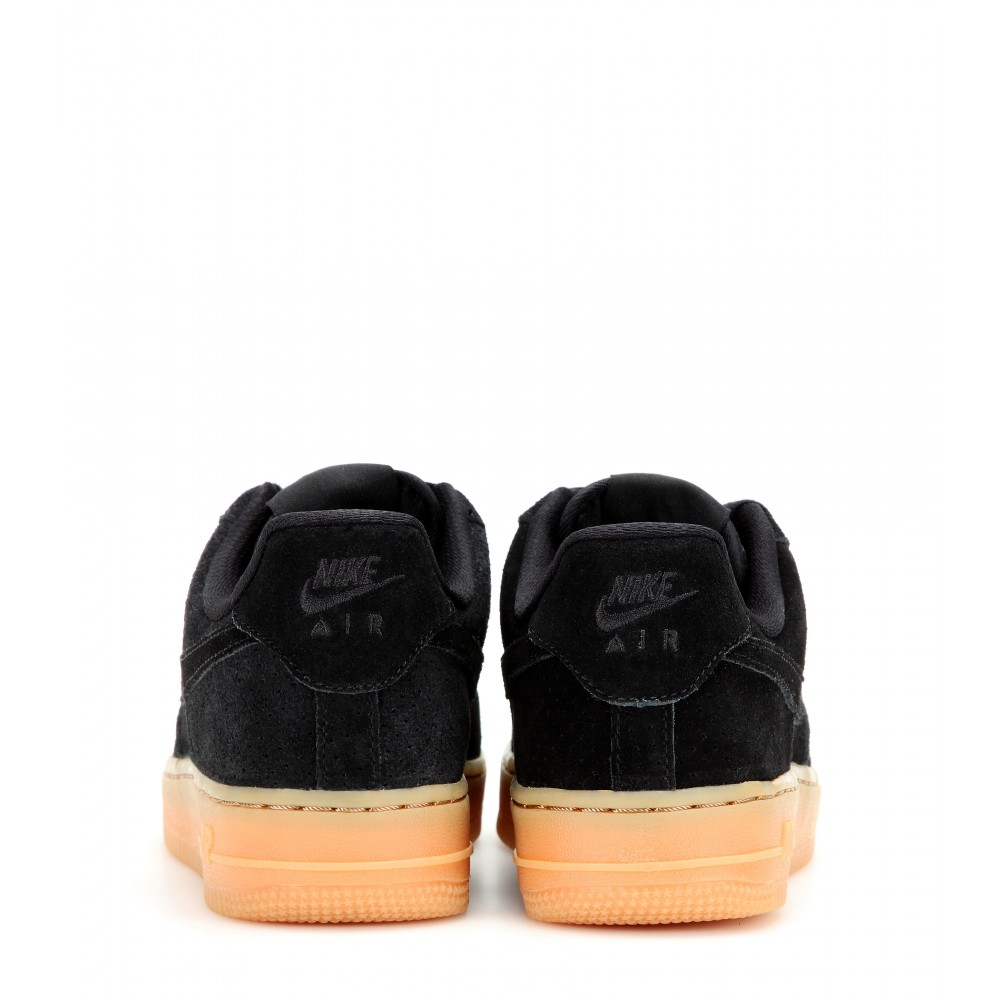 nike suede black air force