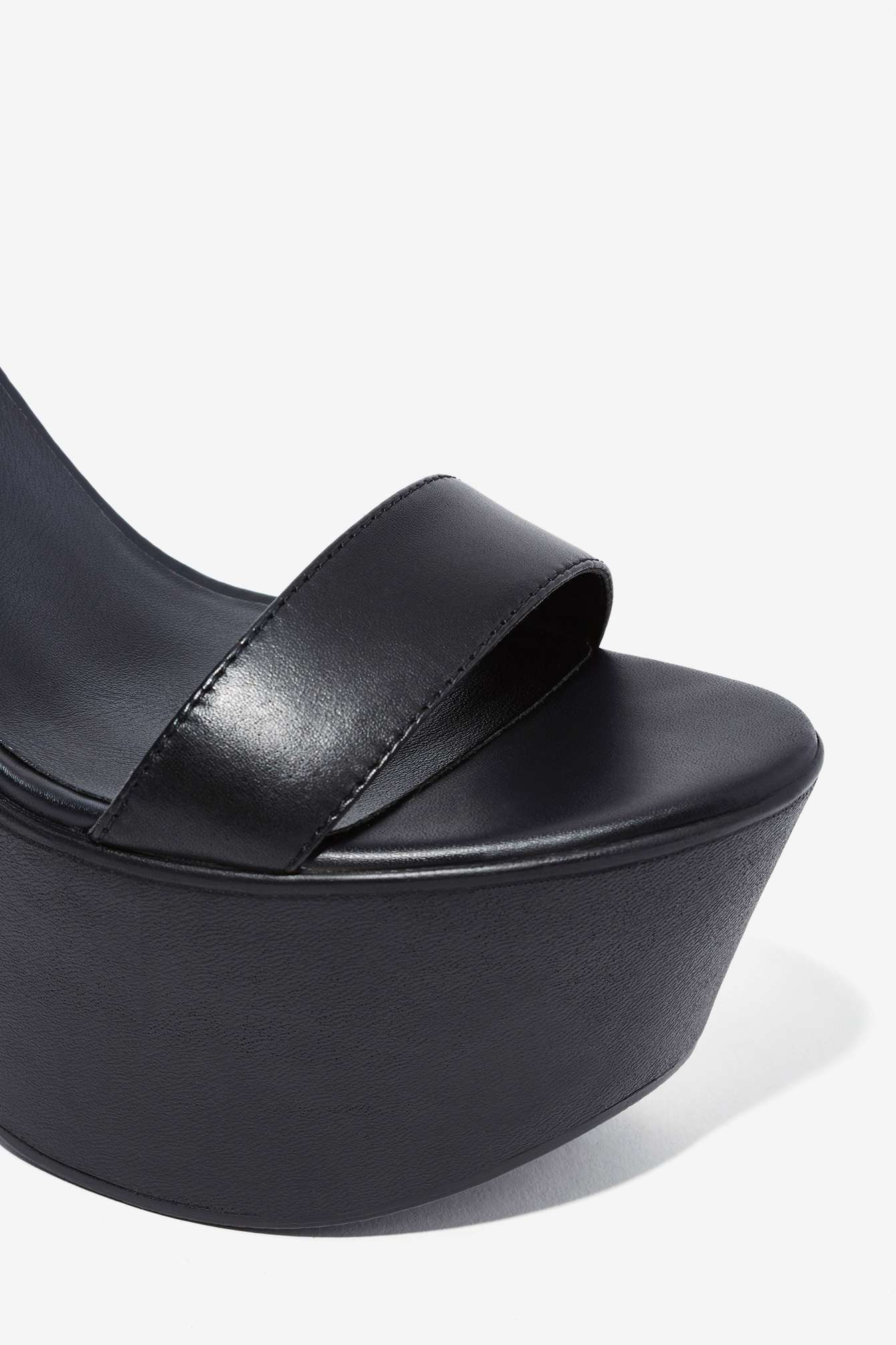 nasty gal windsor smith luxe leather platform in black | lyst nasty gal windsor smith luxe leather platform in black | lyst