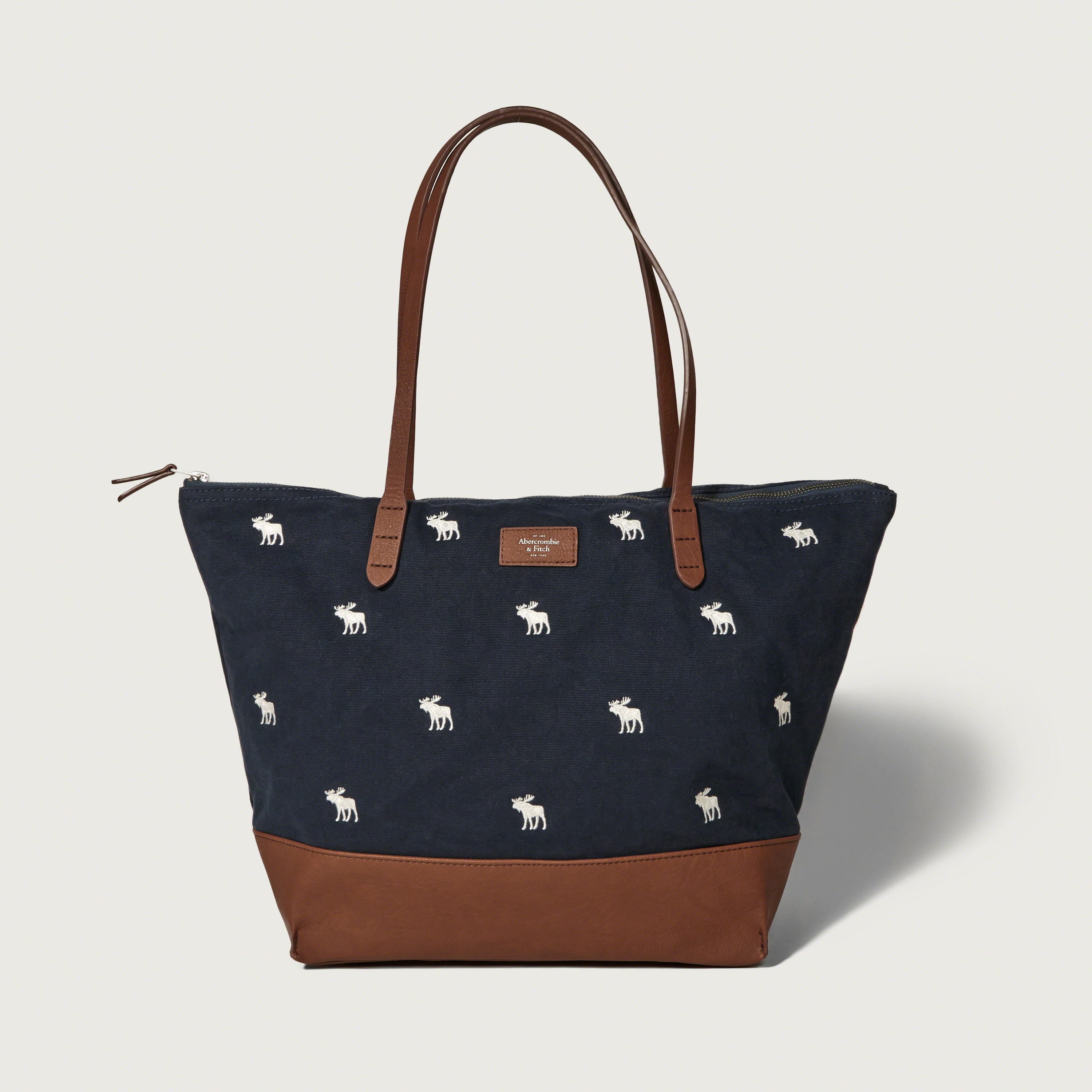 Lyst Abercrombie Fitch Iconic Tote In Blue Gallery