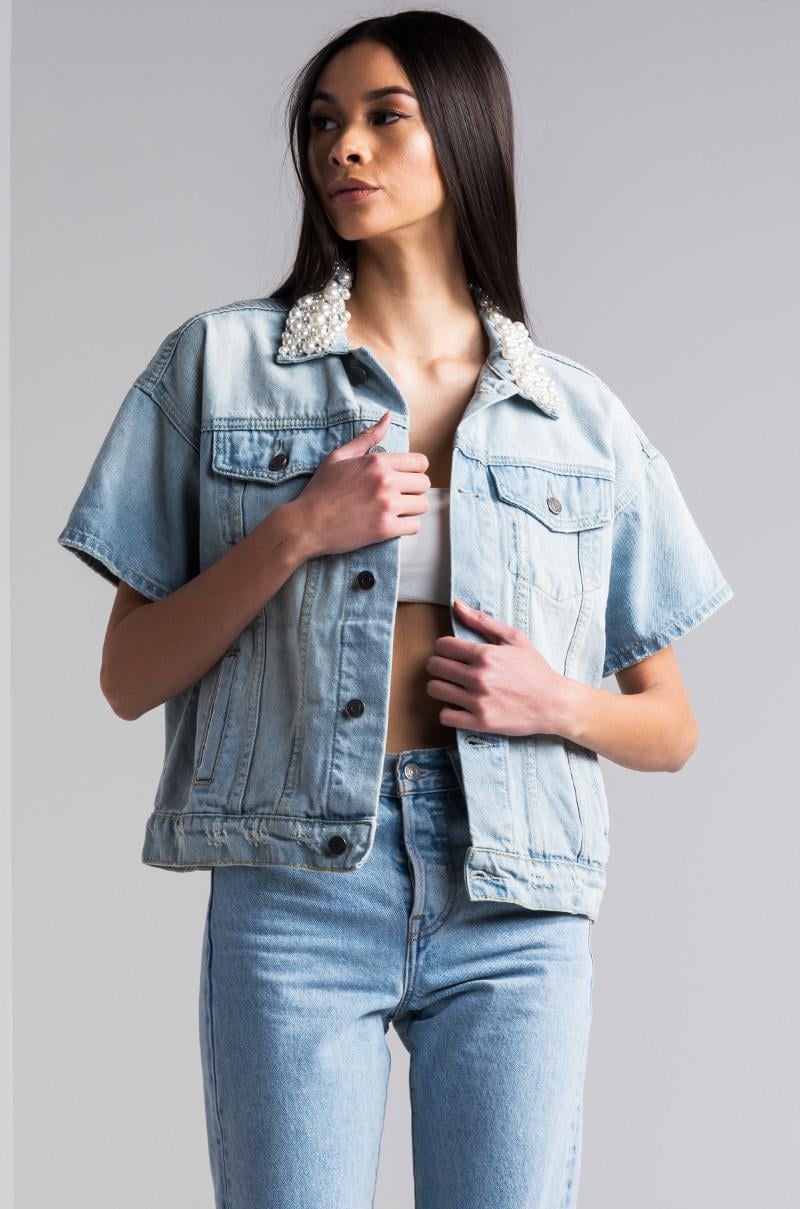 Akira L.a. Lady Pearl Collar Short Sleeve Denim Jacket in Blue | Lyst