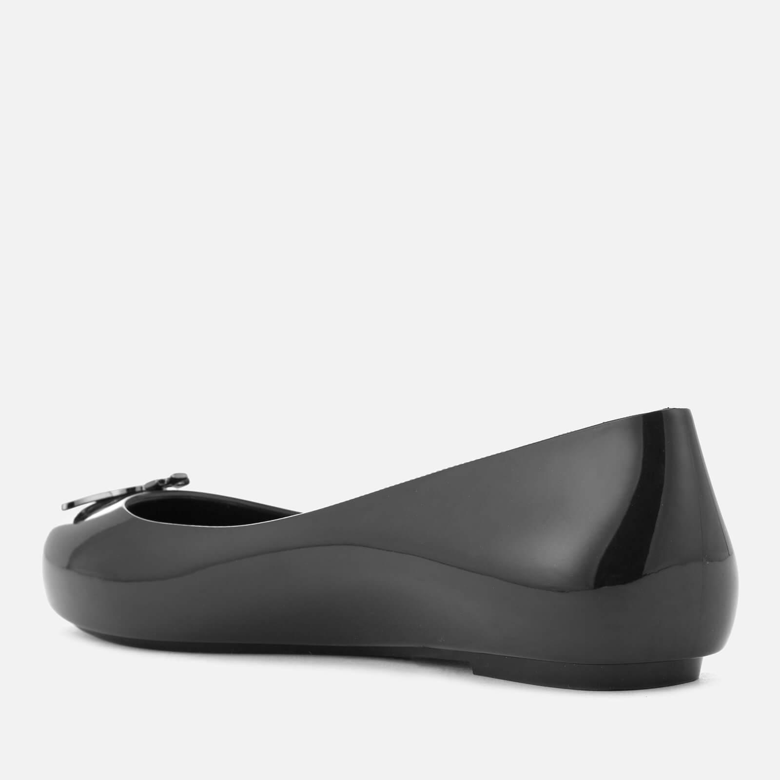 sneaker sales 2018