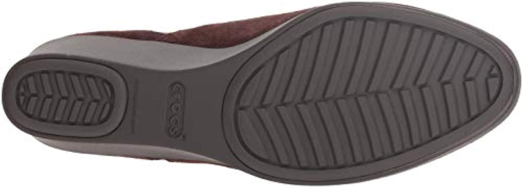 crocs leigh wedge chelsea boot