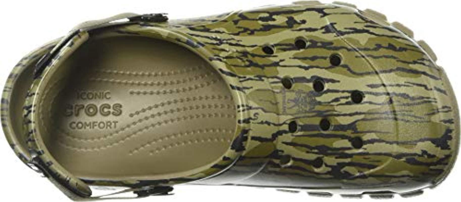 crocs offroad mossy oak