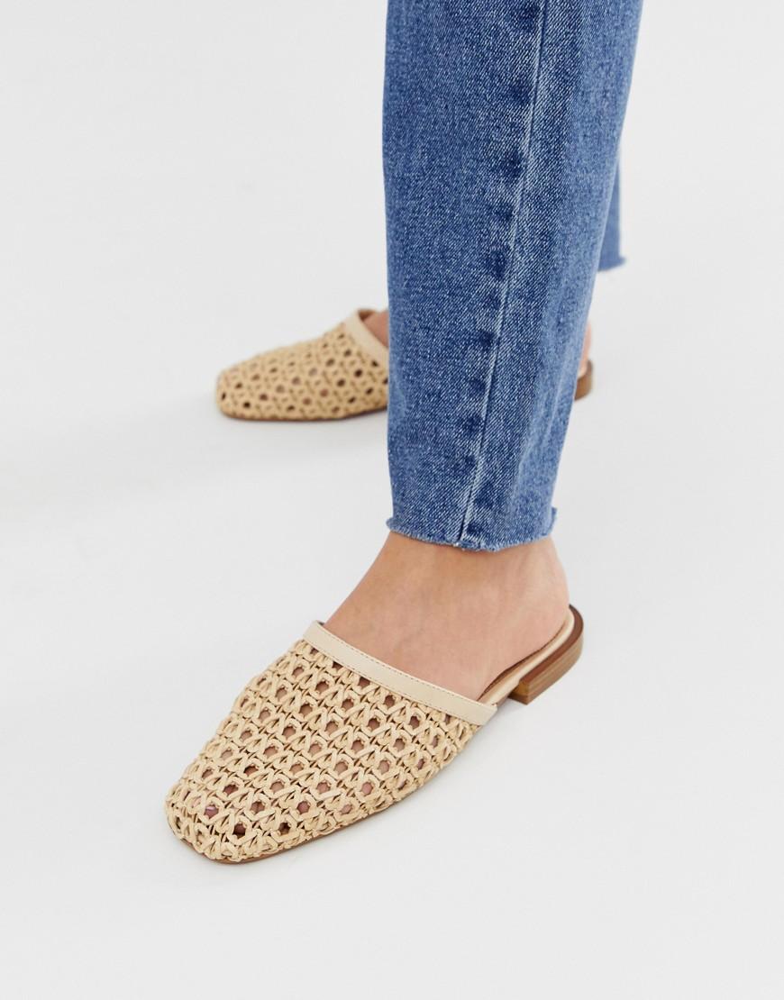 flat square toe mules