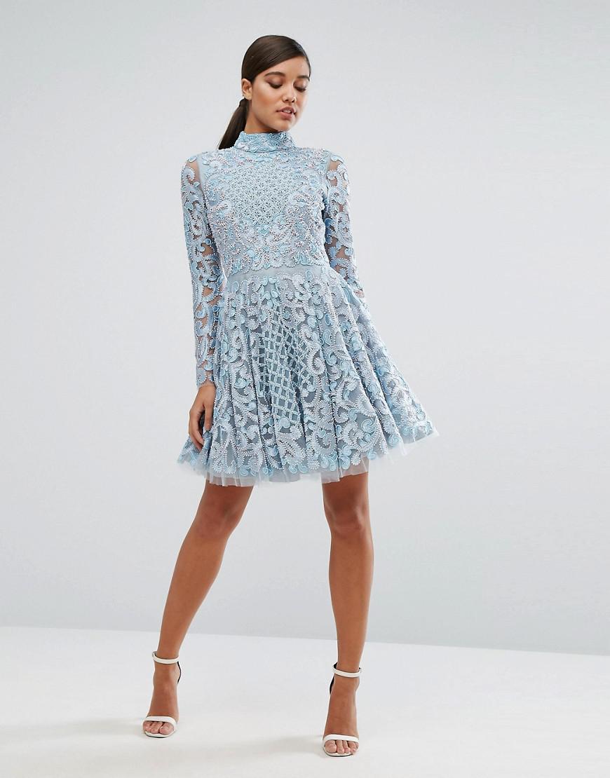 2019 year - THIS Is How To Wear Embellishment In 2015 2019 year