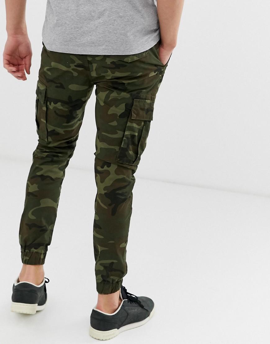 Solid Slim Fit Cuffed Cargo Pant In Camo in Green for Men - Lyst