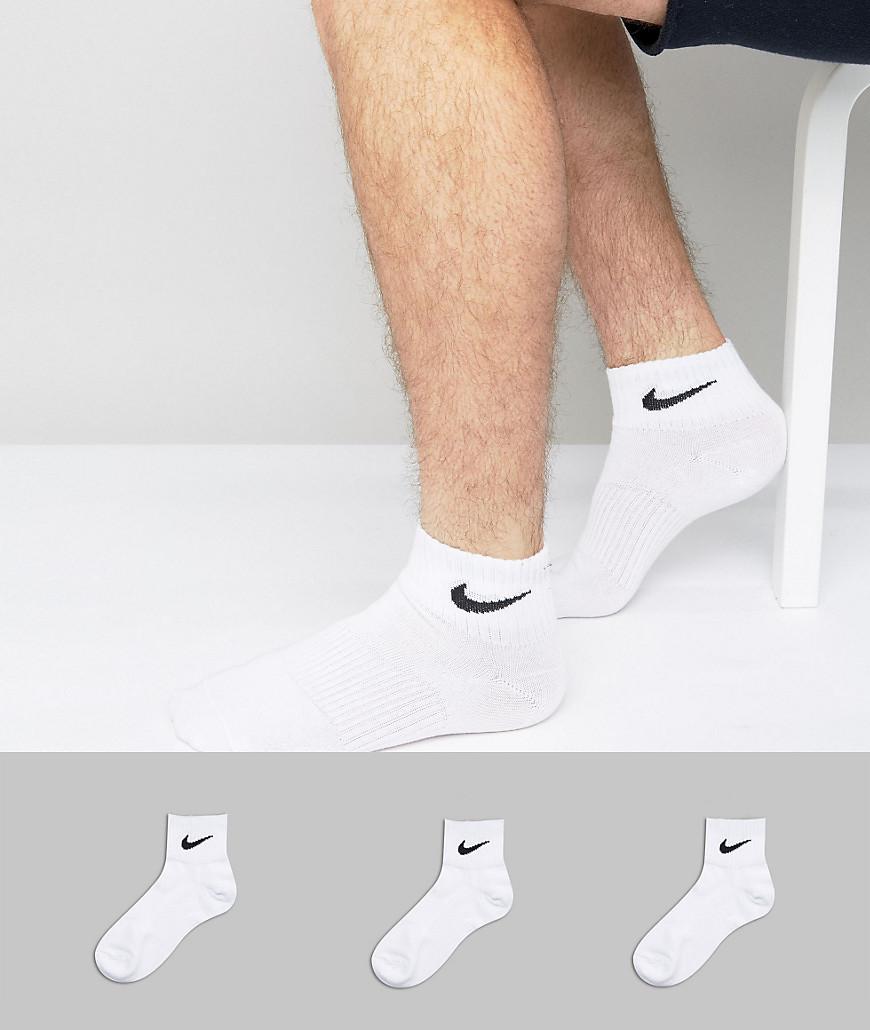 nike lightweight quarter socks