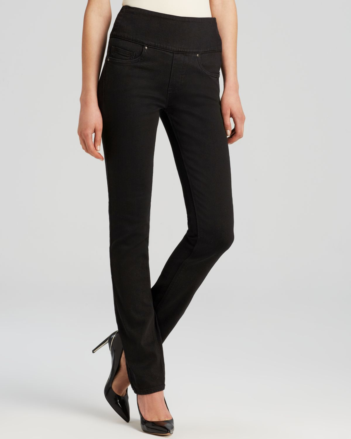 Lyst - Spanx Spanx® Denim Signature Straight Jeans In Black in Black