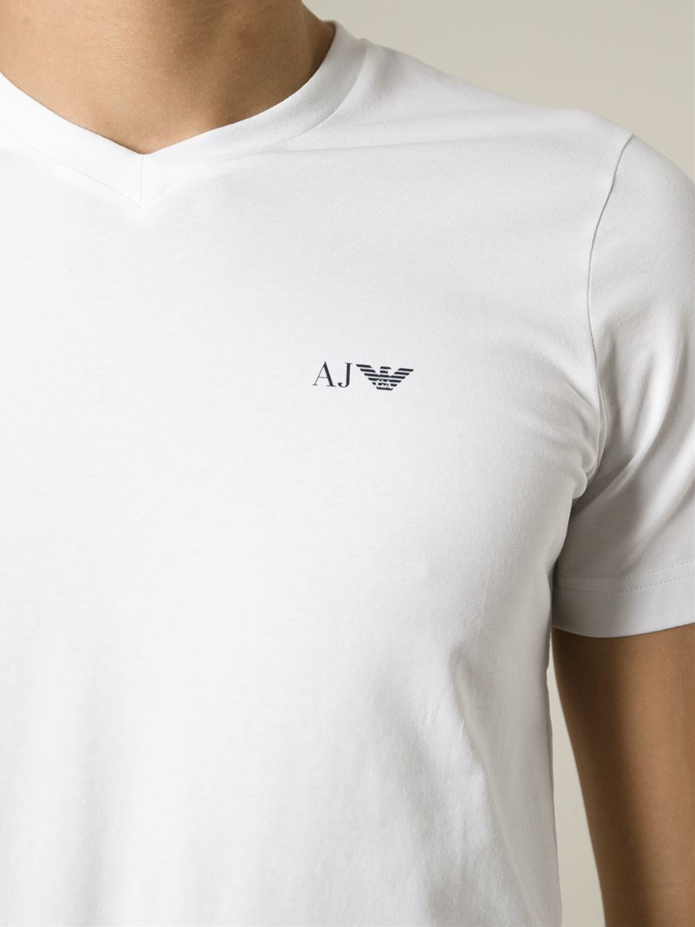 真品ARMANI Jeans V Neck Logo T-shirt 