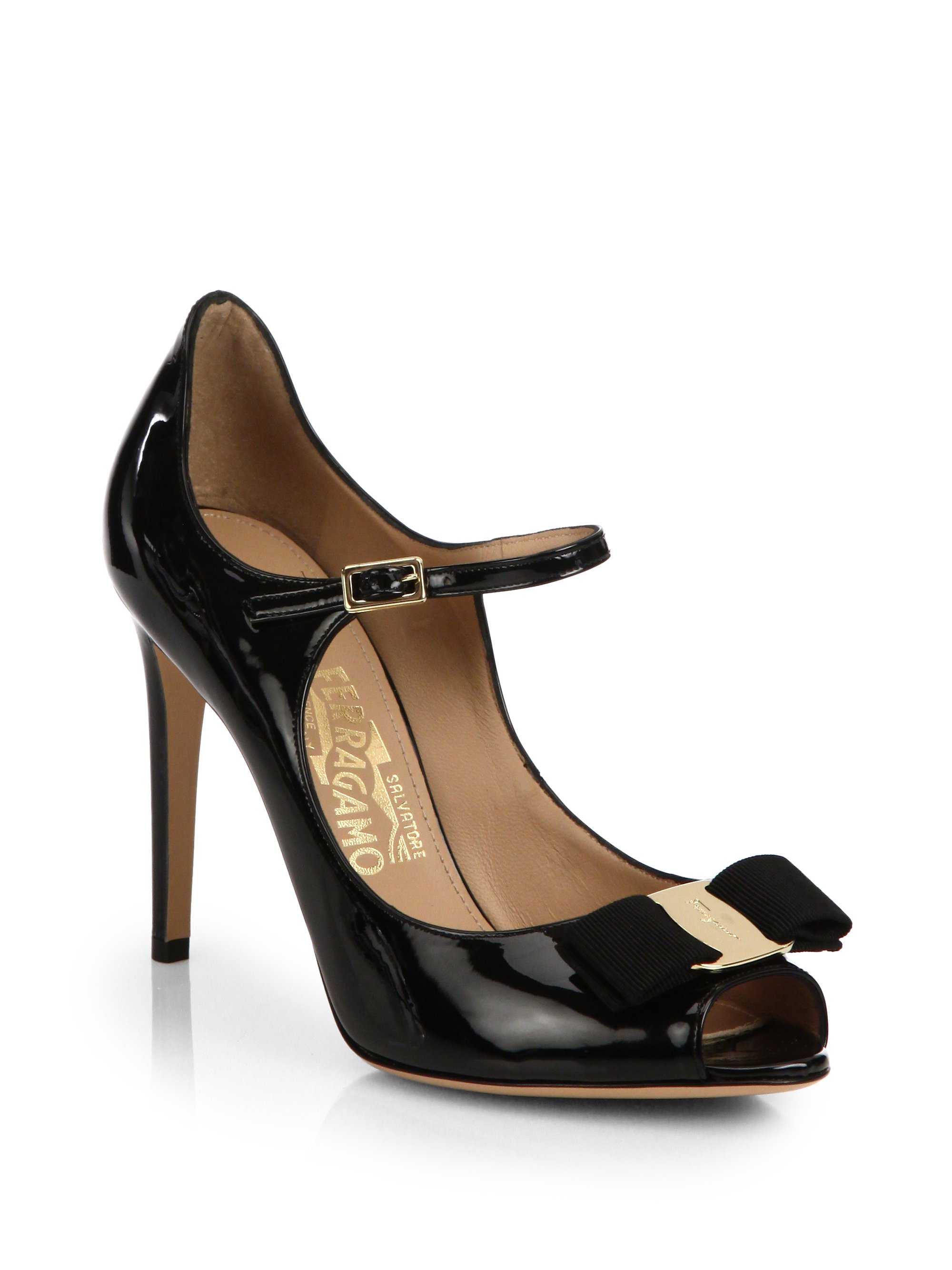 black patent mary jane pumps