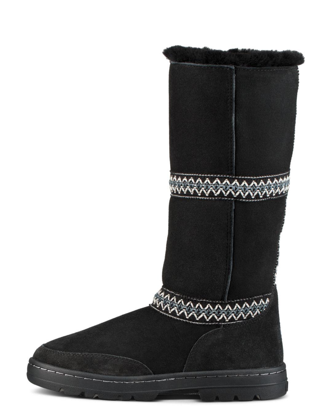 extra wide width ugg boots