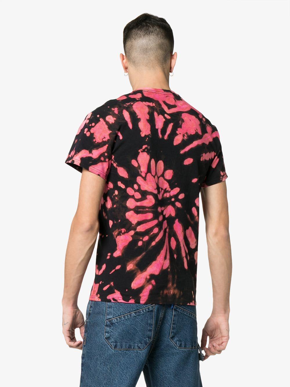 tie dye a black shirt