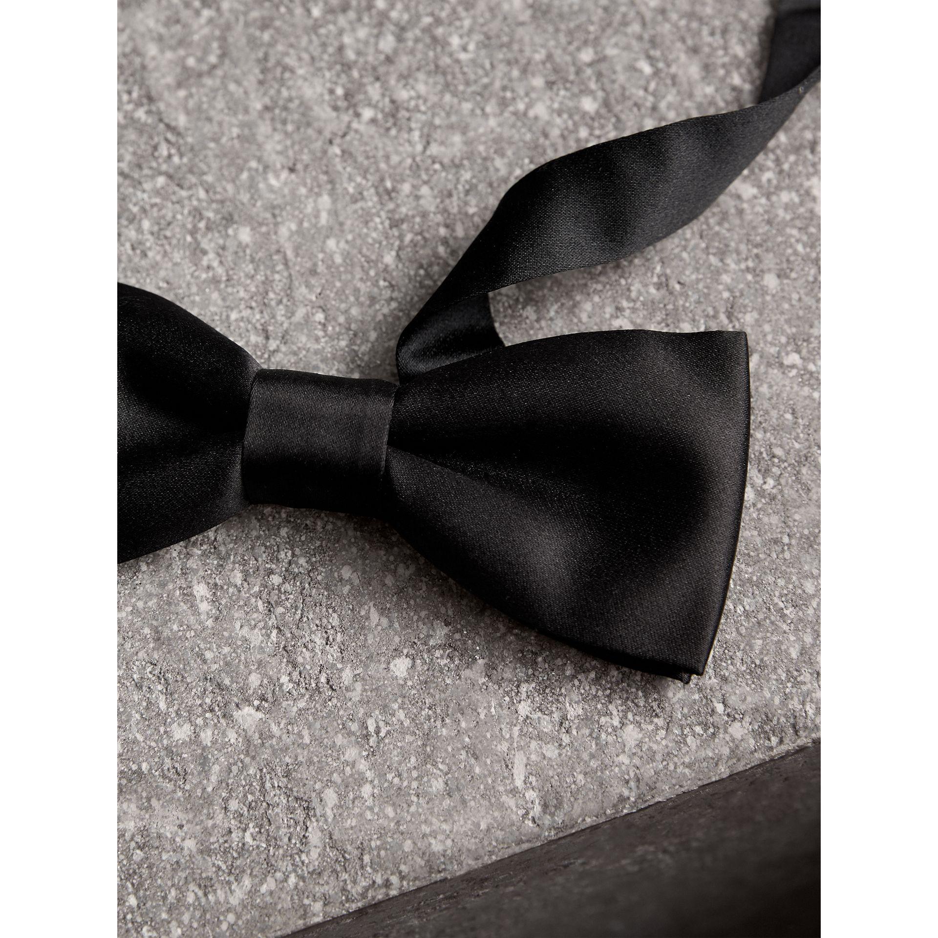 Download Lyst - Burberry Classic Silk Bow Tie in Black for Men