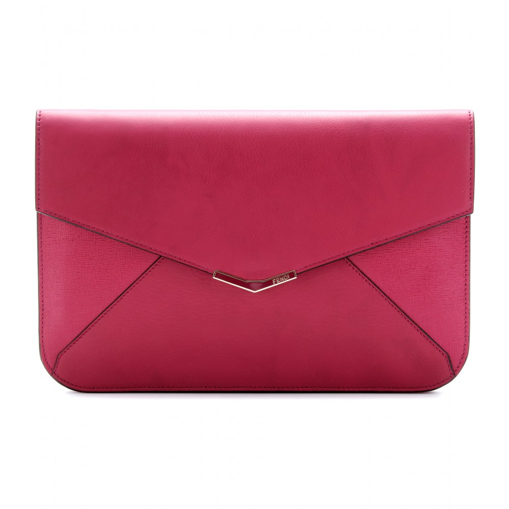Fendi Leather Envelope Clutch in Red | Lyst