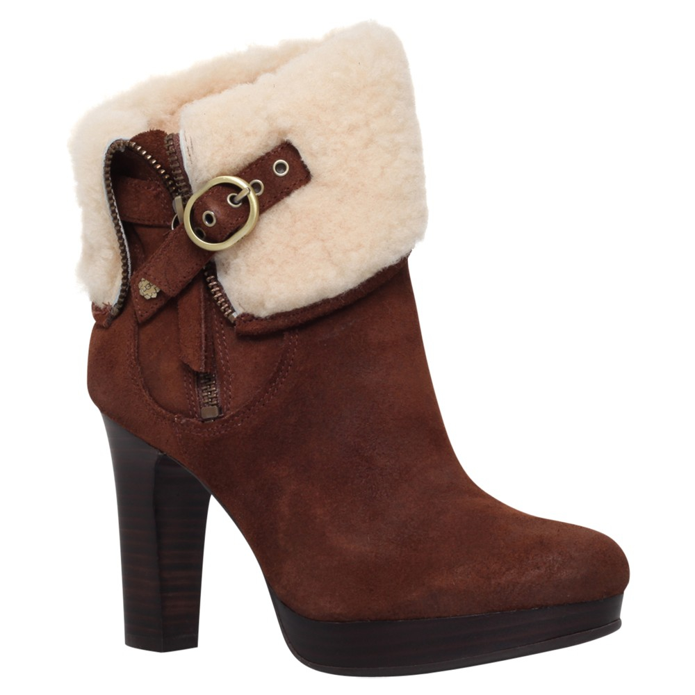 Ugg boots at amazon Some sizes/colours are Prime-eligible. out of 5 stars UGG Men's Butte Snow Boot.