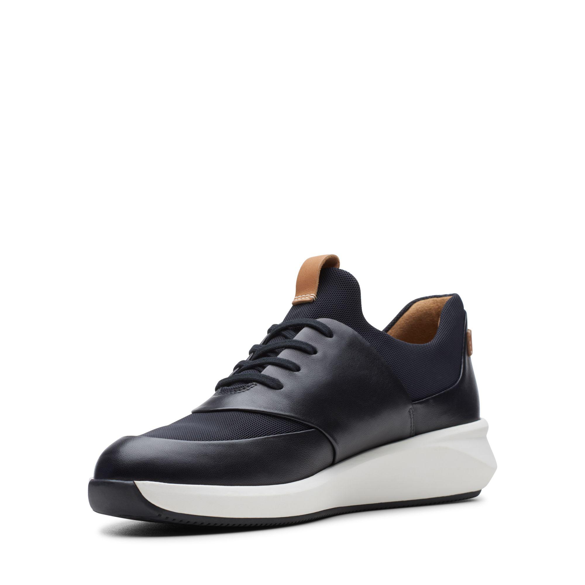 clarks un rio tie lace trainer