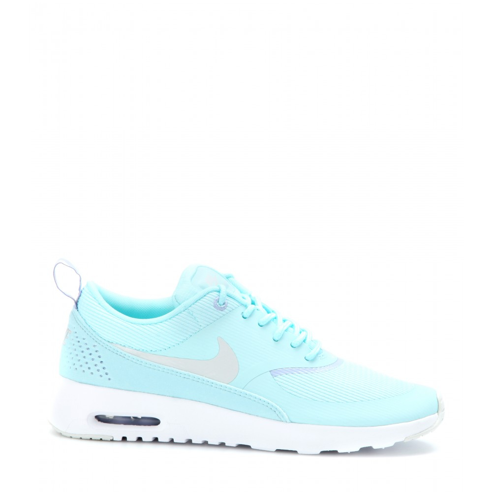 nike air max thea blue and white