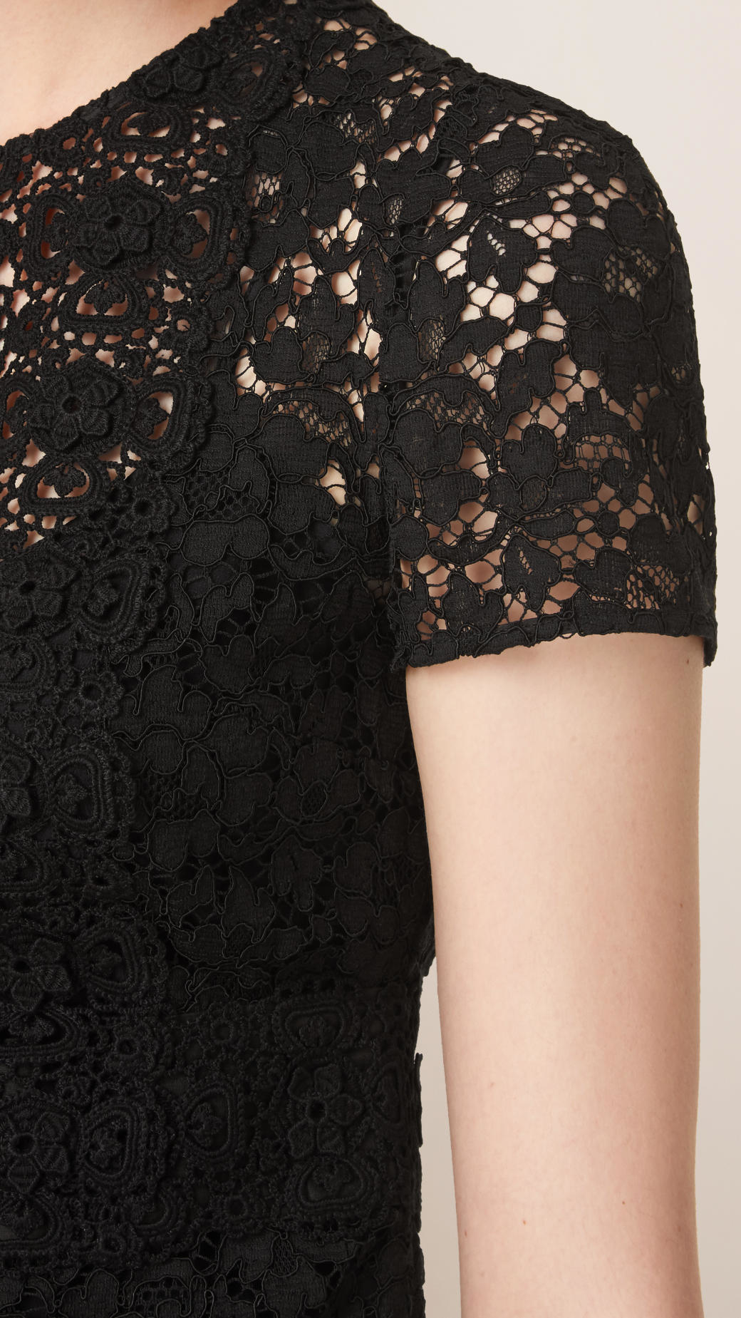 Burberry Fitted Lace Top in Black | Lyst