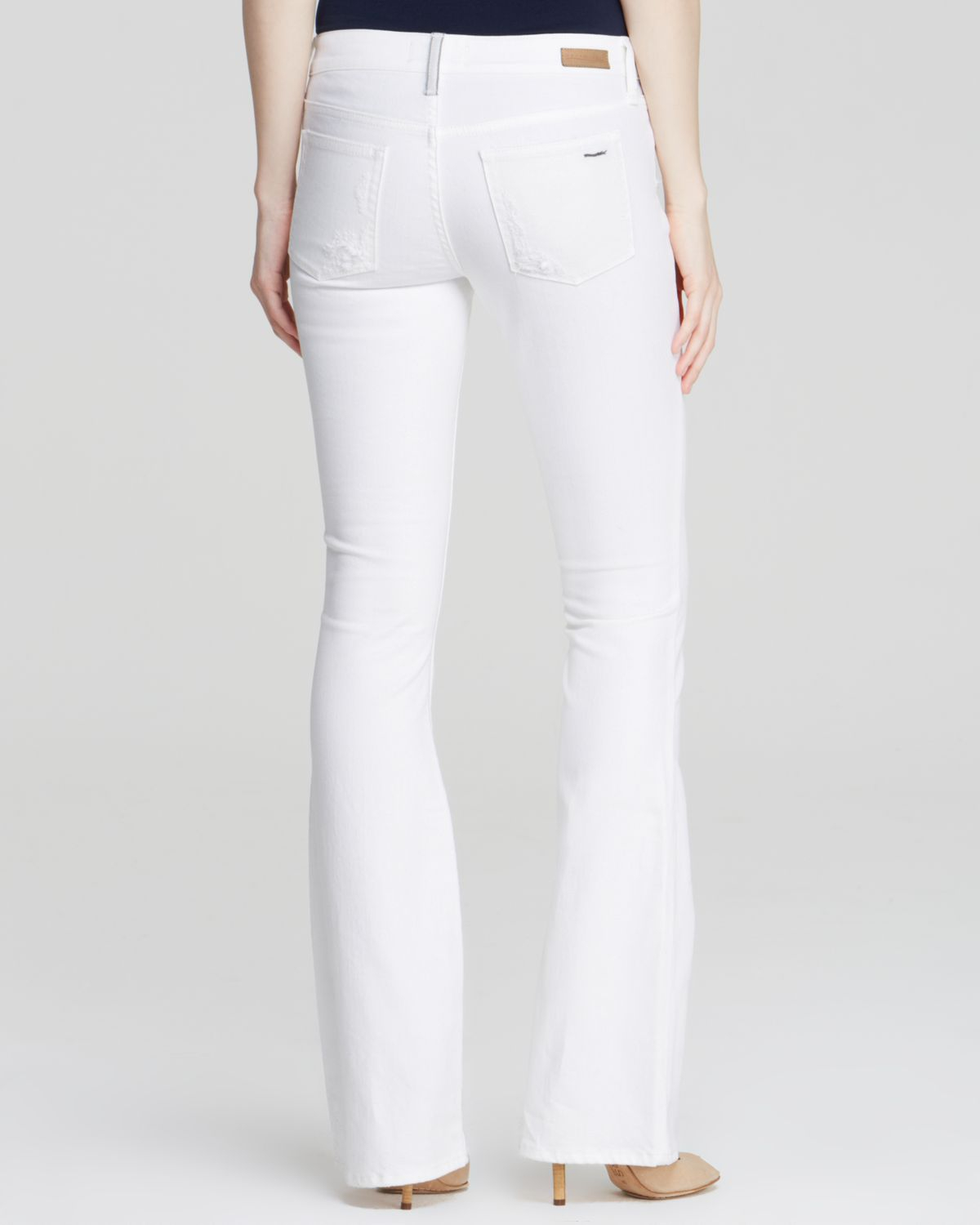 Shop by category Rock a fresh style with a pair of juniors' jeans. Teen jeans are an essential cornerstone of your wardrobe. Versatile enough to fit a wide variety of looks, a great pair of jeans can go a long way.