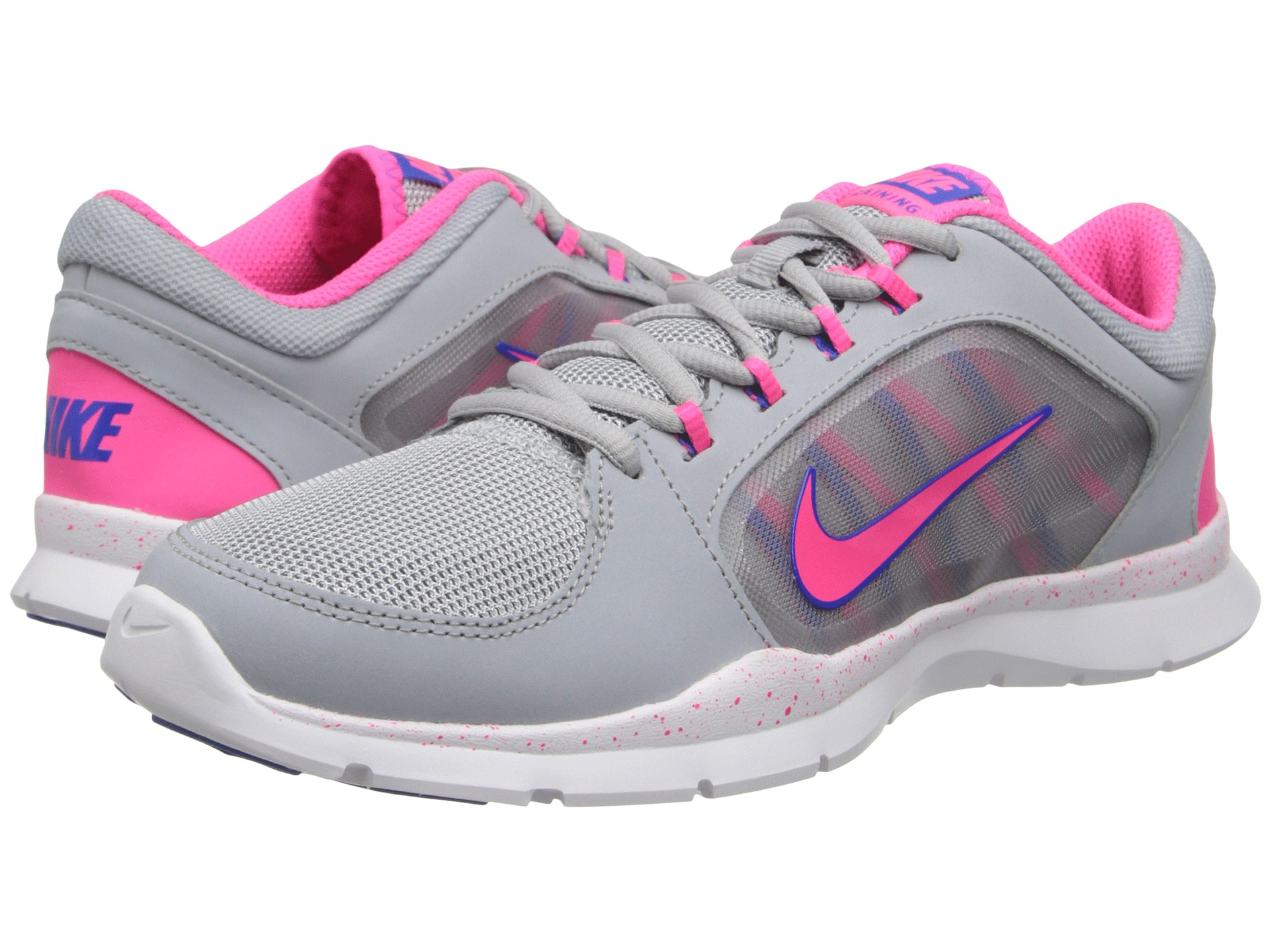 nike training flex trainers in grey with peach swoosh