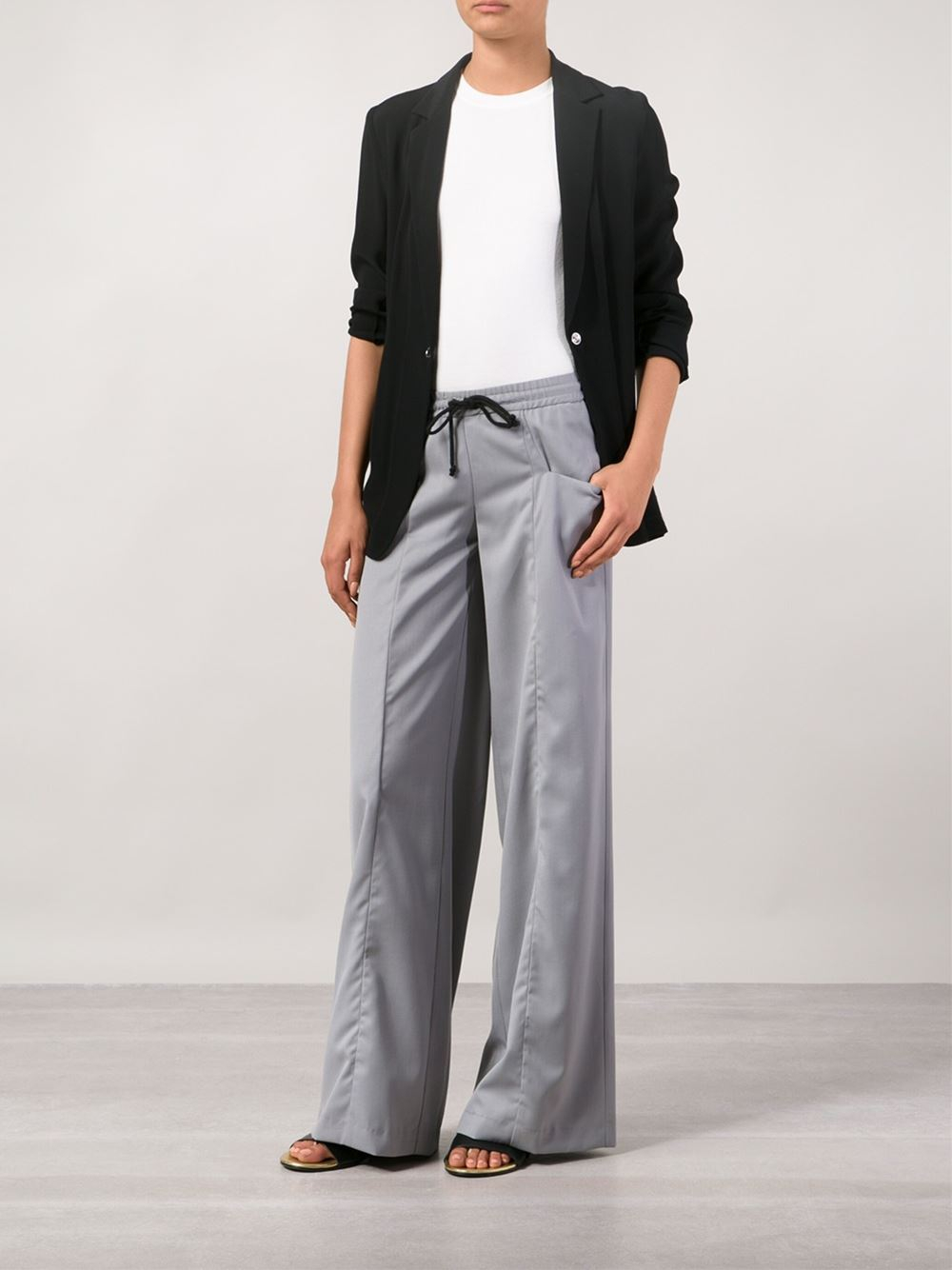 grey wide leg trousers