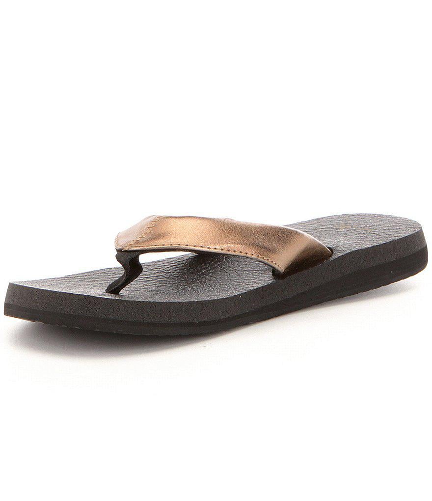 sanuk yoga mat sandals