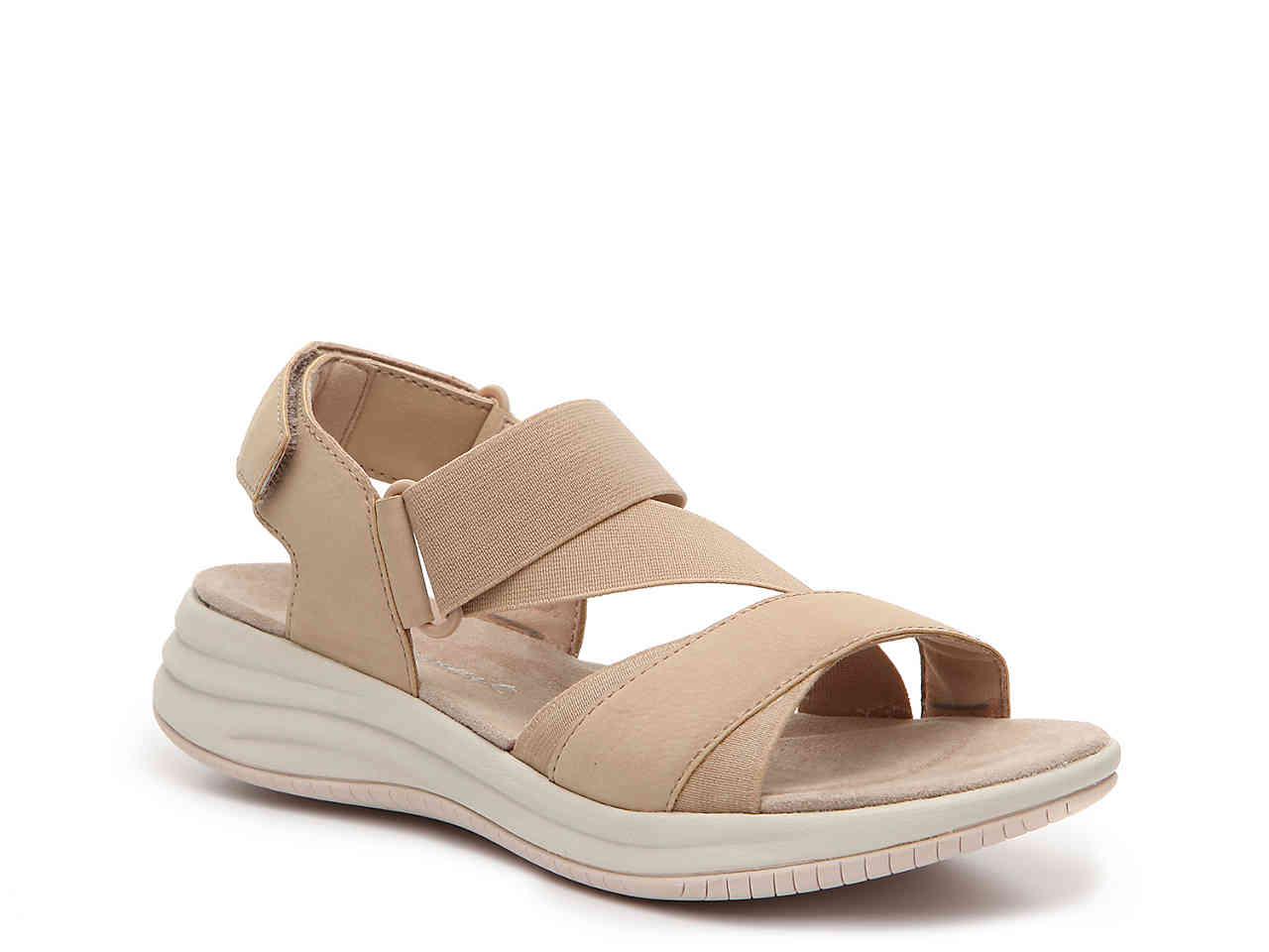 Lyst Easy Spirit Dartz Sandal In Natural View Fullscreen