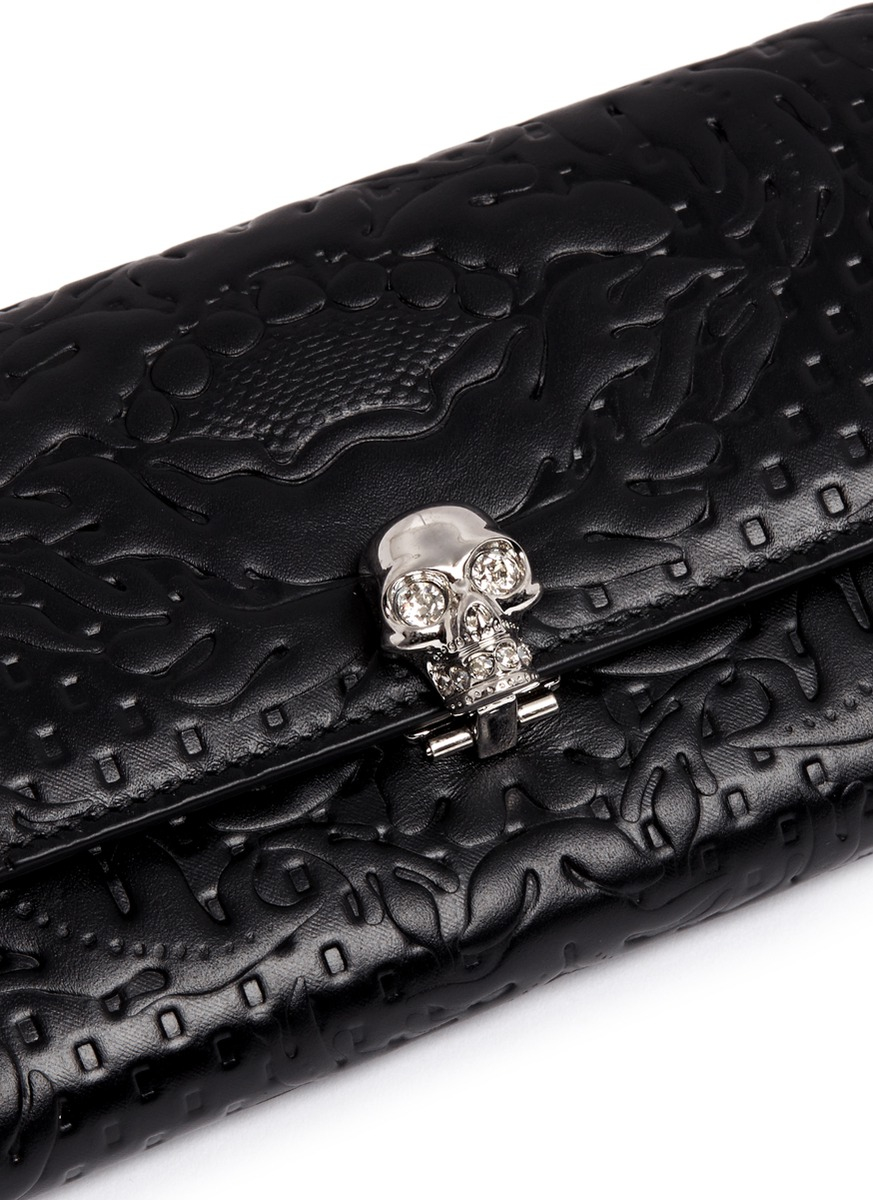 Alexander mcqueen Skull Floral Embossed Leather Continental Wallet in Black | Lyst