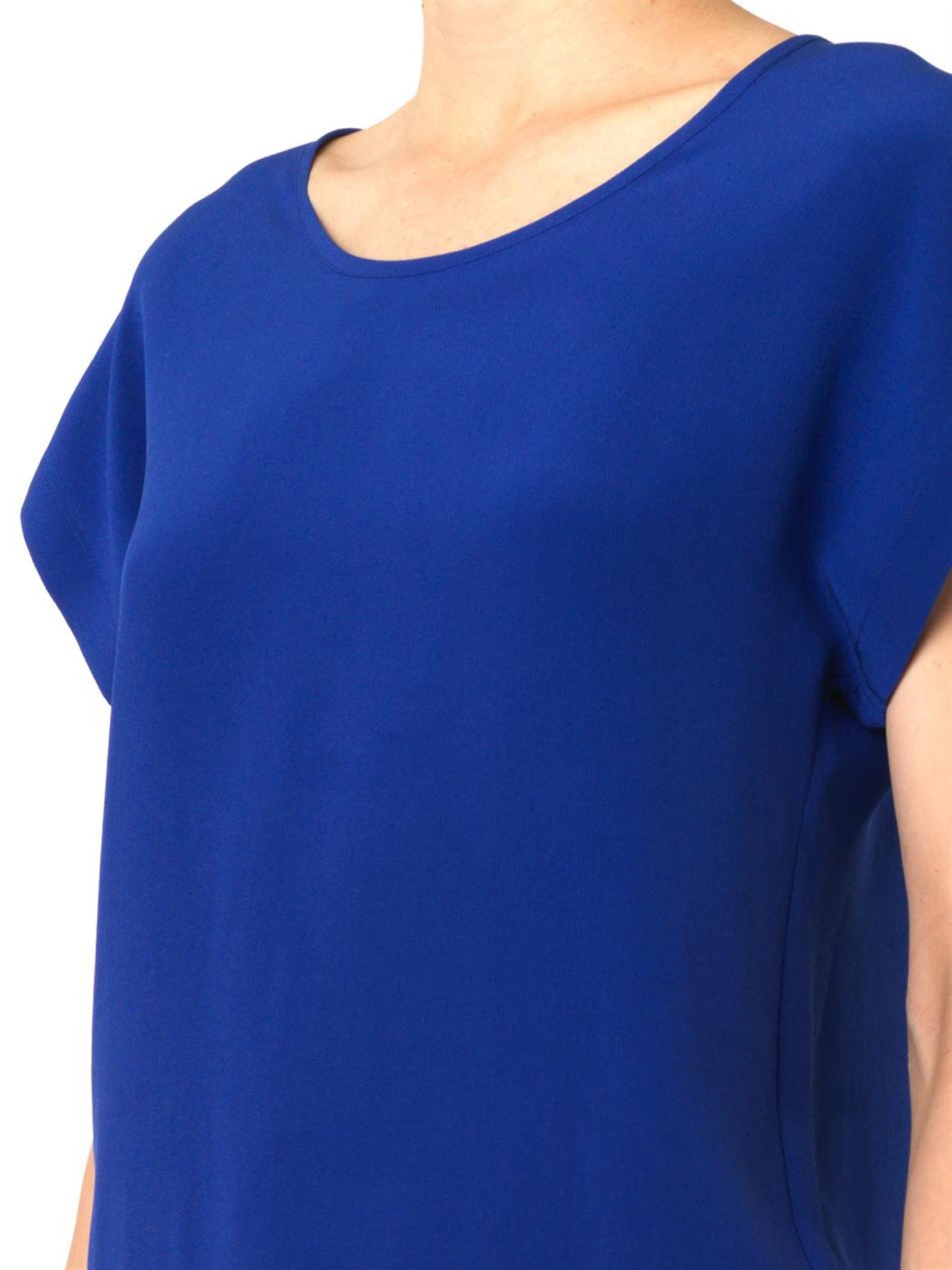 blue scoop neck tee